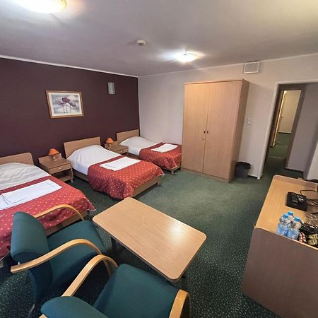 Hotel Wilanow Warsaw Ngoại thất bức ảnh